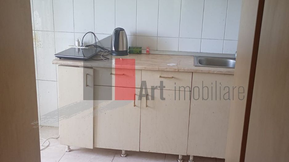Apartament 2 camere, 2 balcoane bdul Basarabia - Poză 9