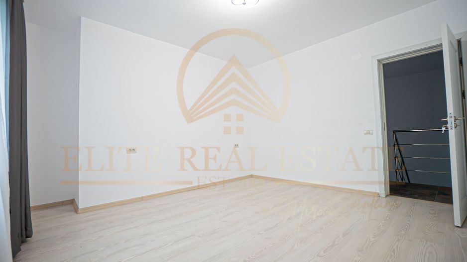 Casă în Mamaia Nord cu curte și parcare – disponibilă imediat! - Poză 8