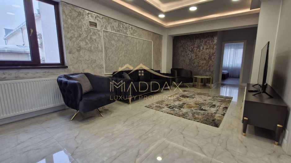 Apartament *4 camere *110mp* // Parcare - Poză 3