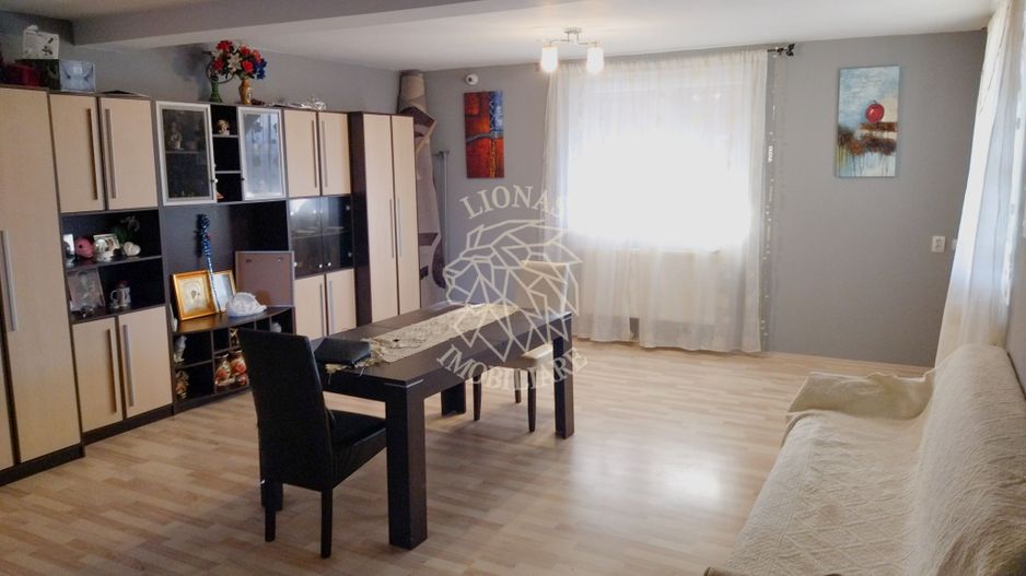 Oportunitate investitie! Casa 420 mp+balcoane-terasa 28 mp-Zavoaie - Poză 2