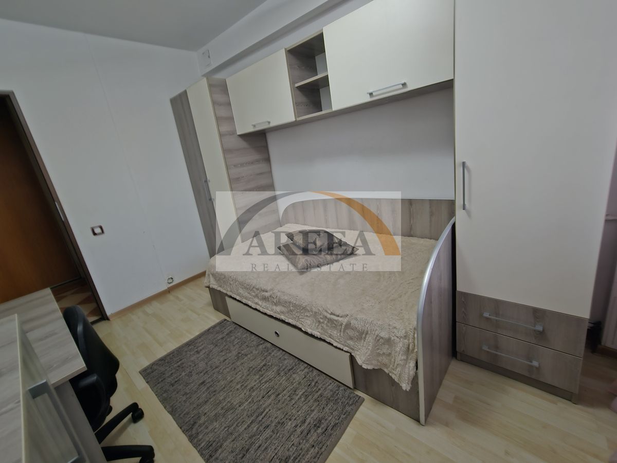 De vanzare - elegant, renovat complet - 3 camere la Calea Vacaresti - Poză 7