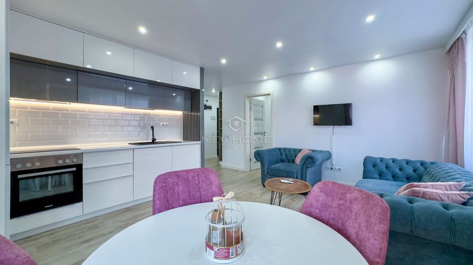 Apartament cu 3 camere de vânzare în zona Centrală - Poză 9