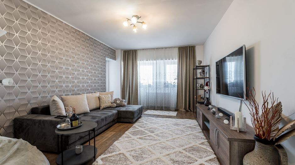 Apartament decomandat 4 camere - str. Condurasilor - COMISION 0 - Poză 1