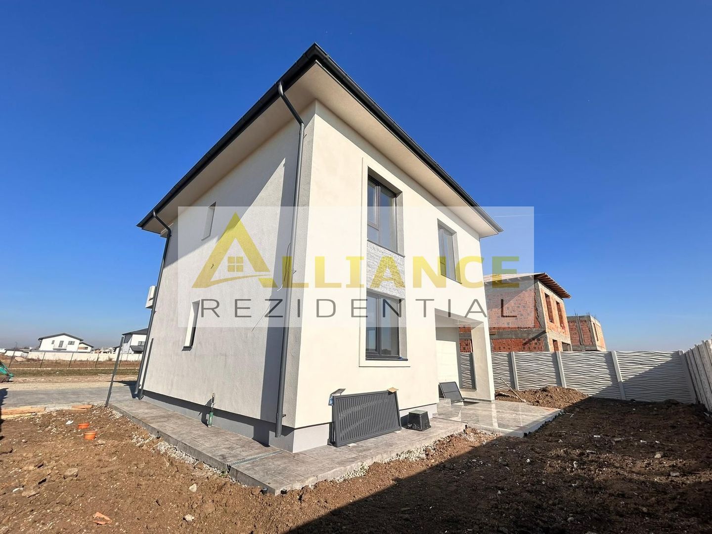 Casa Individuala de vanzare - Teren 350 mp | 4 camere - 3 bai - Poză 4