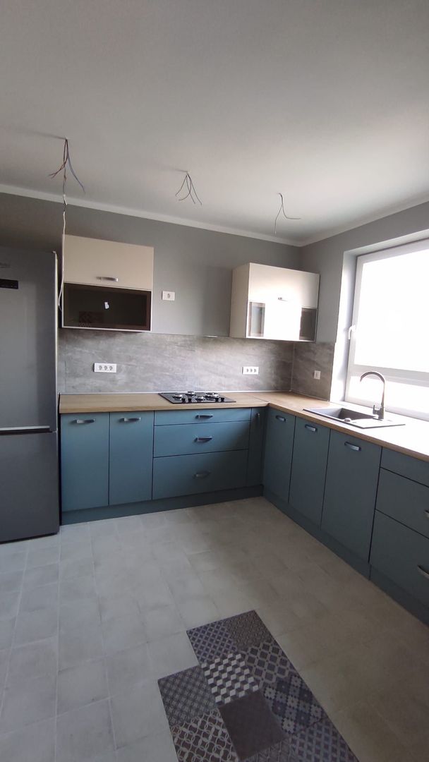 Apartament cu 3 camere  in zona centrala a Brasovului - Poză 13