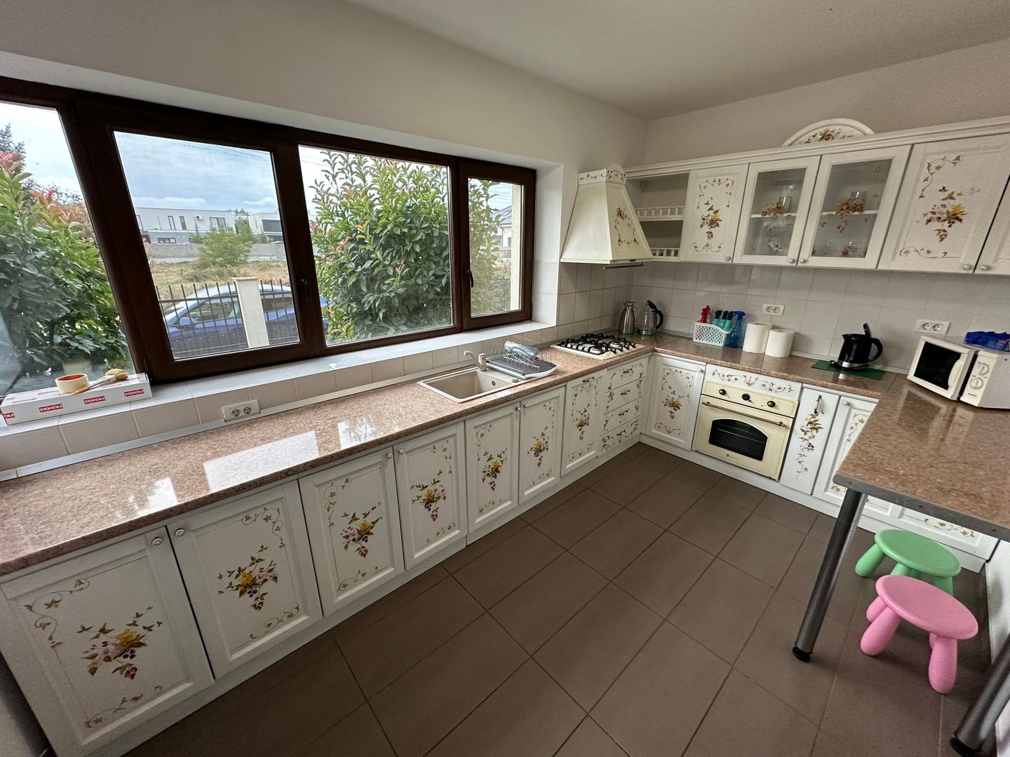 Casă / Vilă cu 4 camere de închiriat în zona Aradului - Poză 8