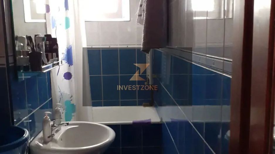 Vand apartament cu 2 camere - Poză 5