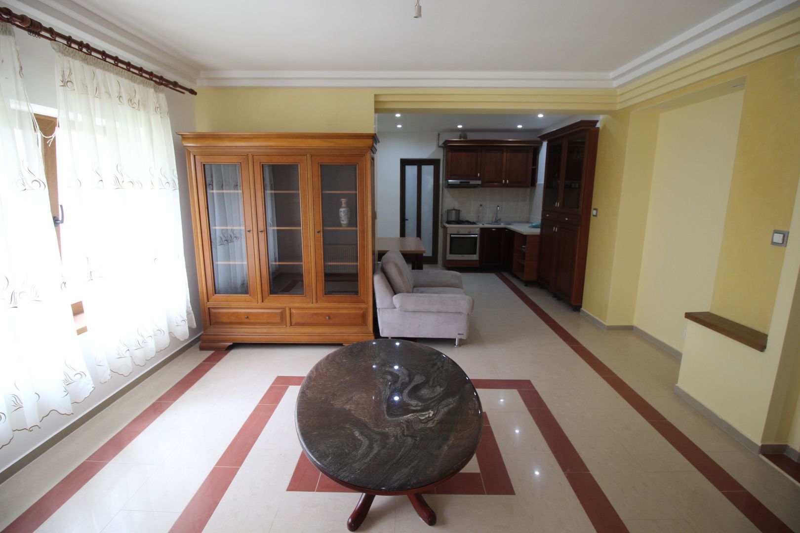 APARTAMENT LA PRIMA INCHIRIERE - Poză 1