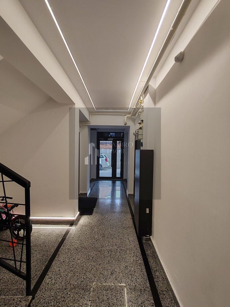 Apartament 2 camere, Sector 5, Pecineaga/Salaj, decomandat, centrala - Poză 12
