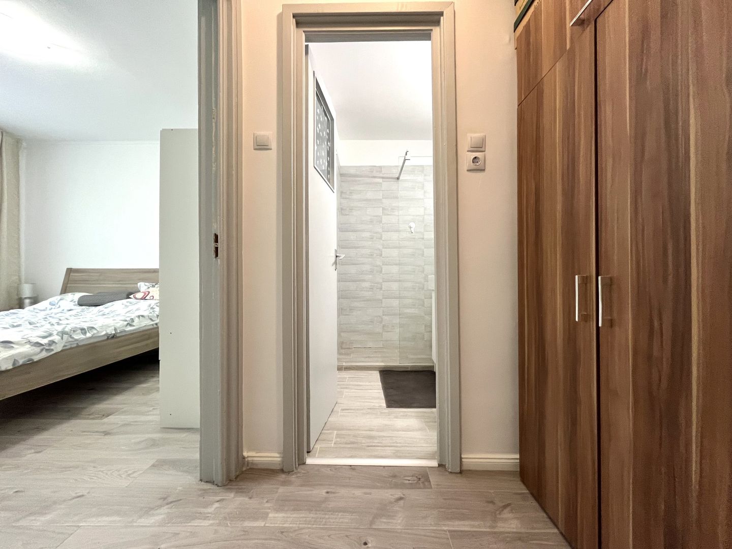 Apartament cu 2 camere, vedere la parc, în zona Central-Piata Unirii - Poză 8