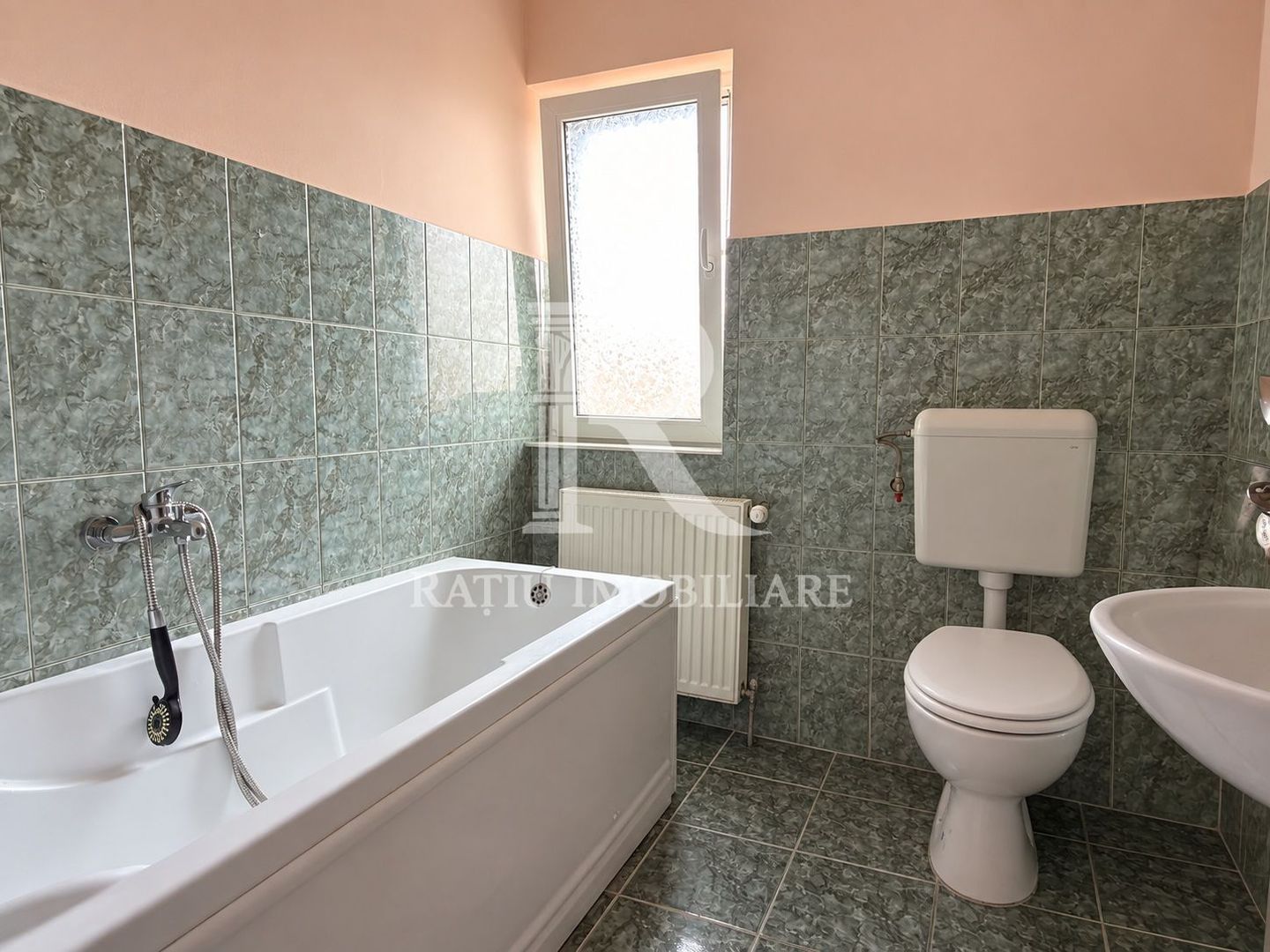 Casa independent energetic | Curte mare | Biharia | Oradea - Poză 15