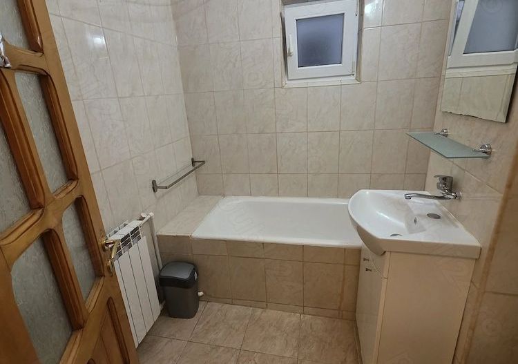 De inchiriat apartament cu 3 camere Micro 17, 343 euro - Poză 6