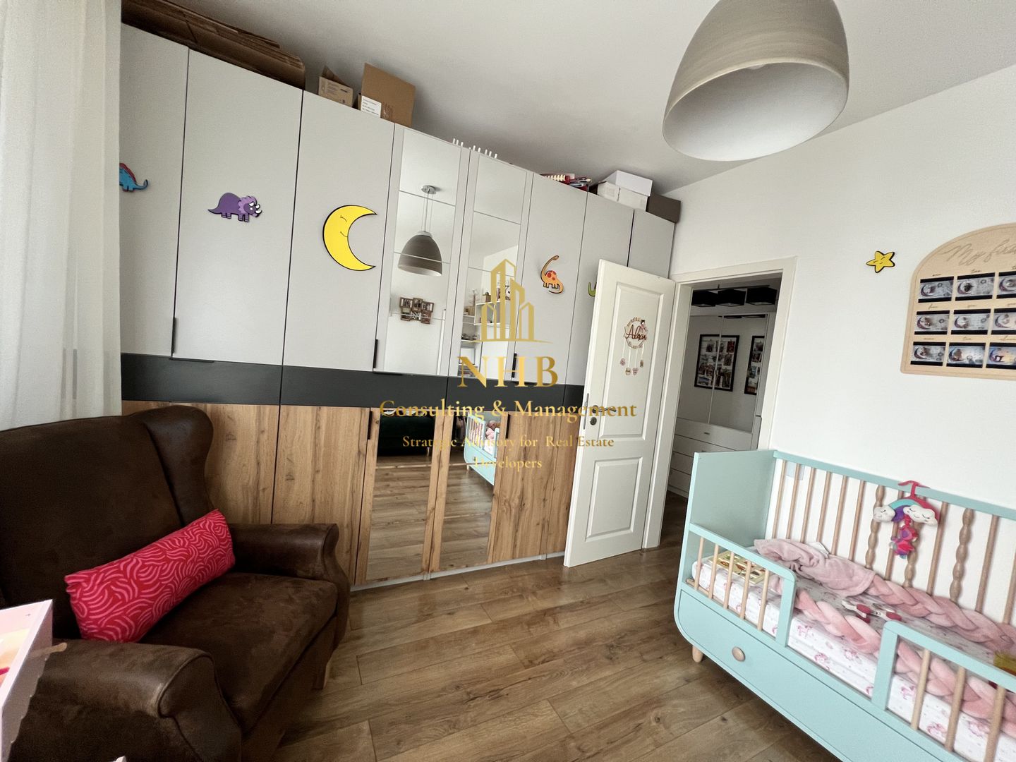 Apartament 3 camere, 2 bai si parcare - Poză 12