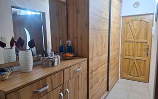 BRASADAS vinde ap 2 cam etaj 4/4 în Micro 16. - Poză 4