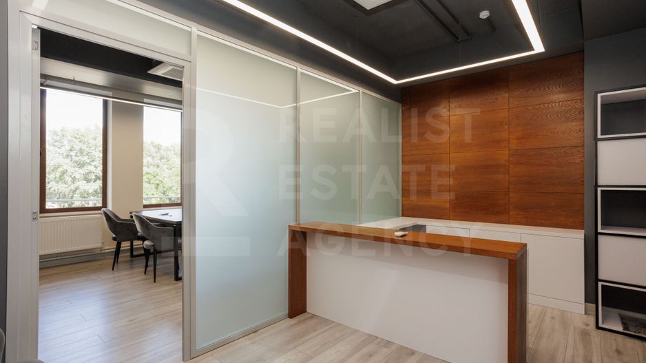 Se oferă oficiu sper chirie 270 mp, str. Petru Rareș, Centru - Poză 21