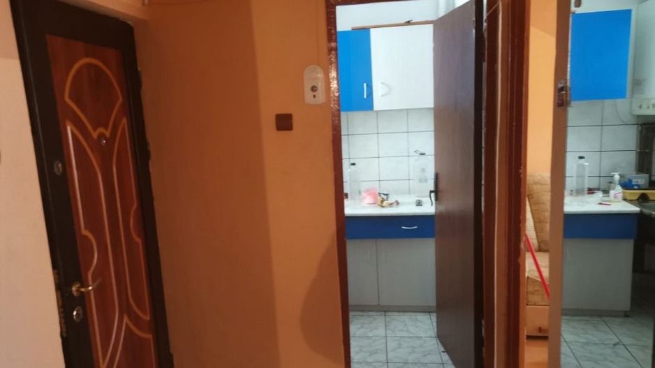 Vanzare apartament 2 camere, Razboieni - Poză 6