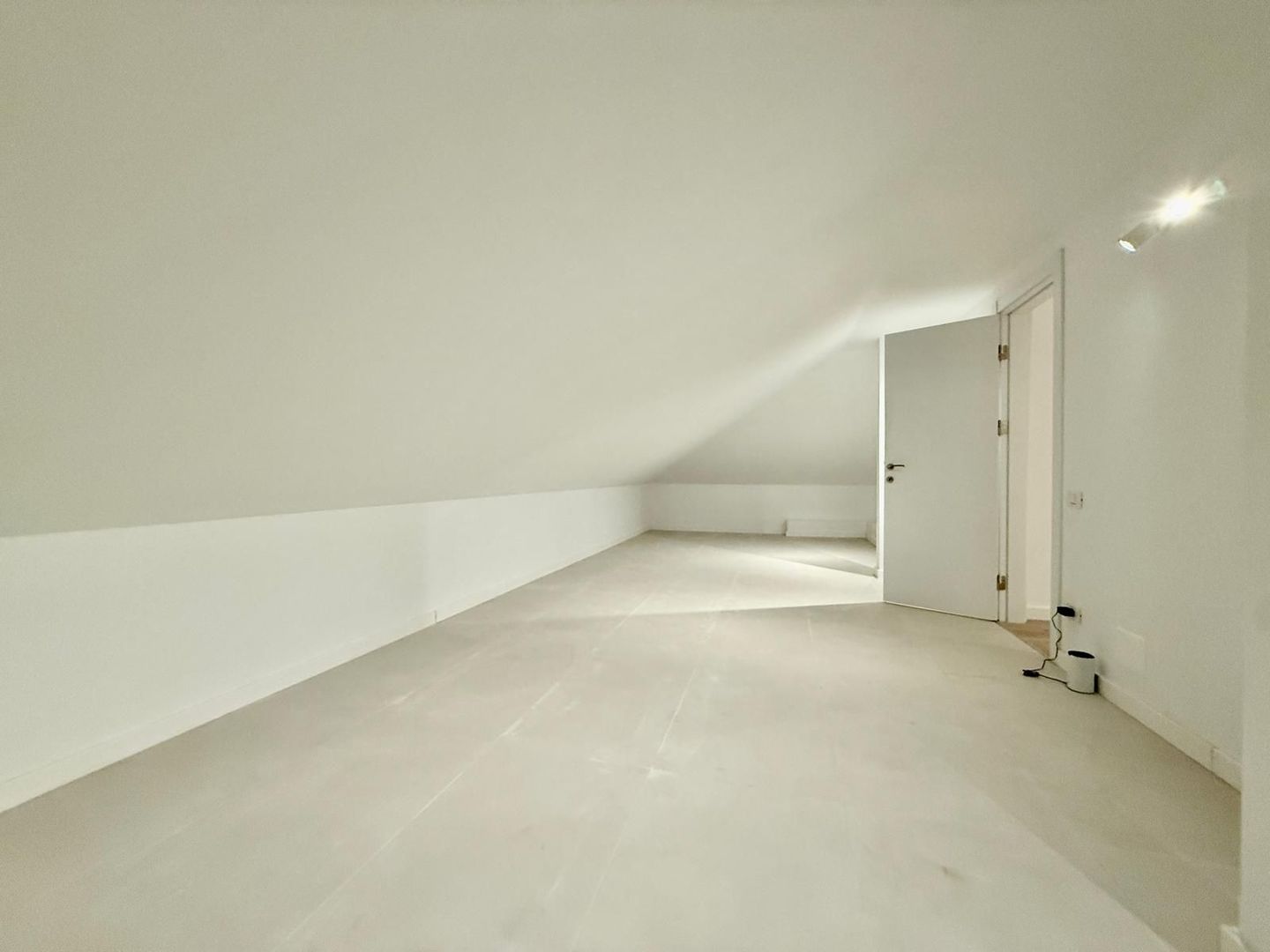 Vilă Premium cu Terasă și Curte Amenajată | Corbeanca – Zonă Selectă - Poză 28
