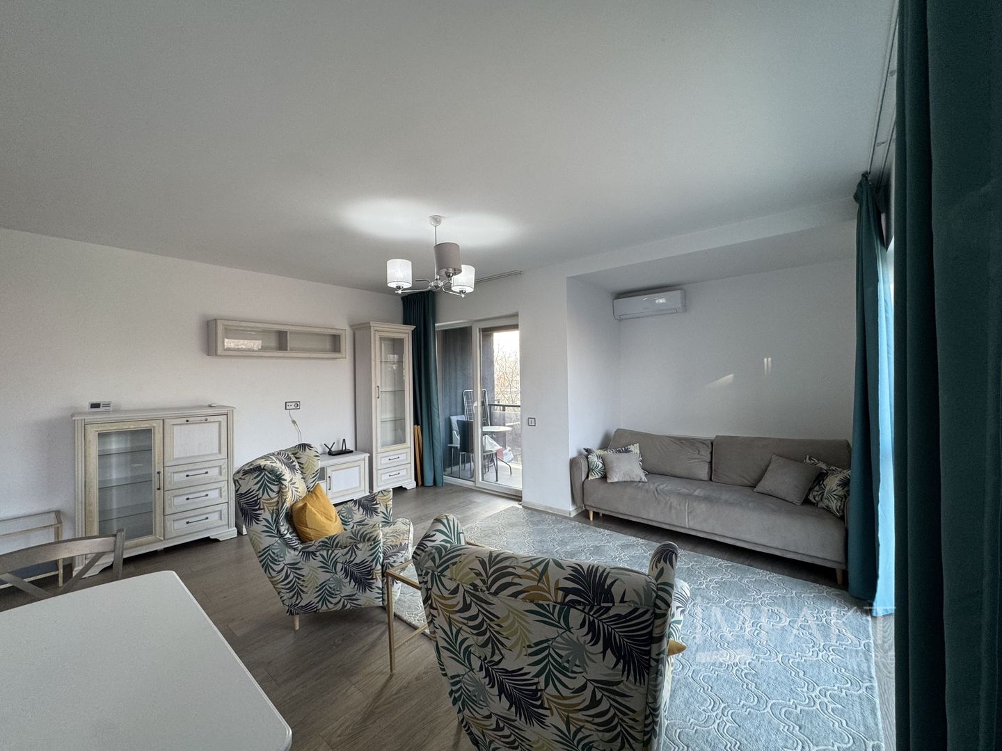 Apartament 2 camere modern zona iris cu parcare de închiriat - Poză 2