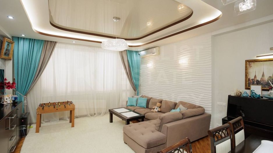 Vânzare, apartament 2 camere, living, bulevardul Traian, Botanica. - Poză 4