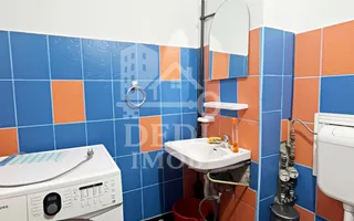 Apartament 3 camere de vanzare in zona Rogerius, Oradea - Poză 11
