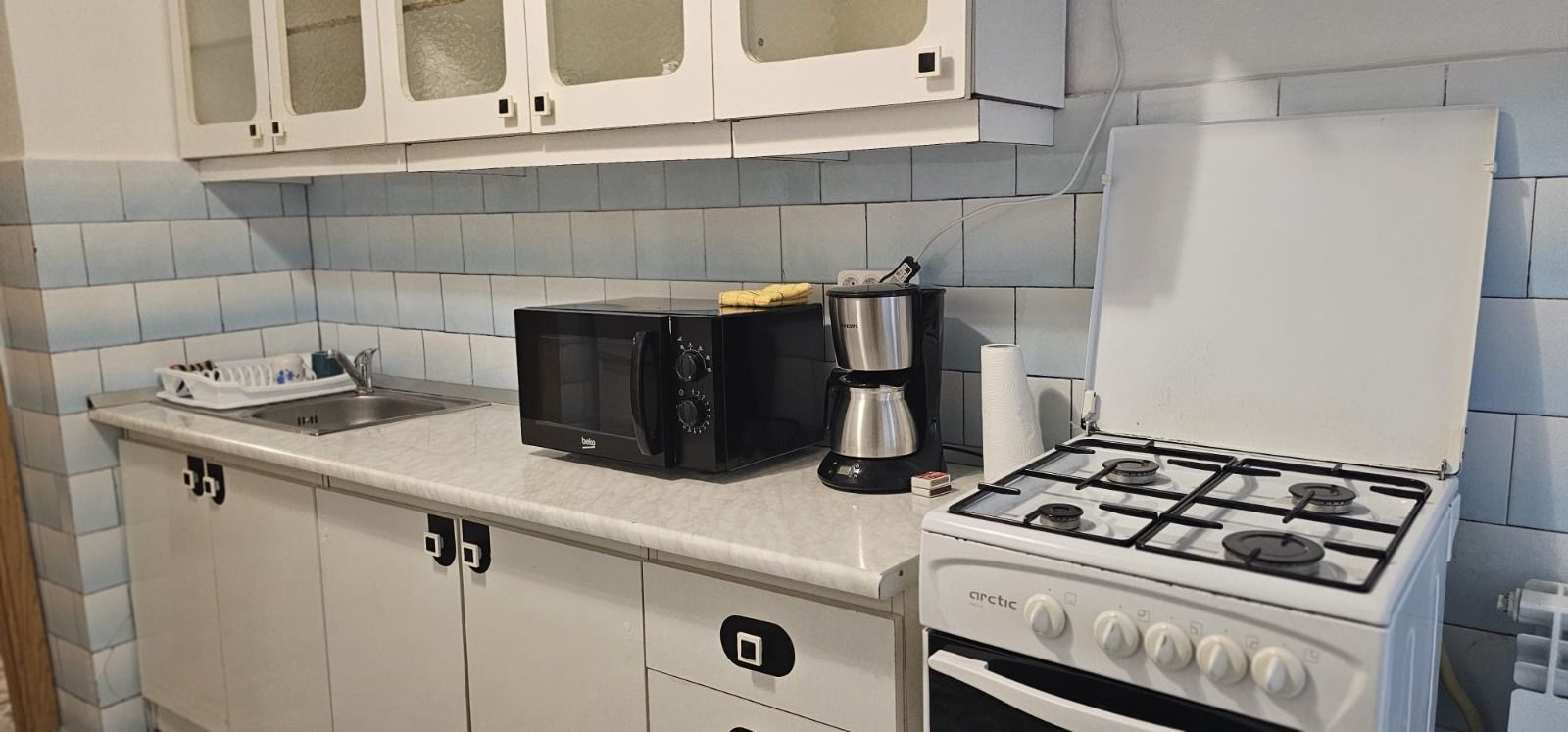 De inchiriat apartament cu 2 camere, etaj 4/4 Piata Centrala, 360 euro - Poză 18