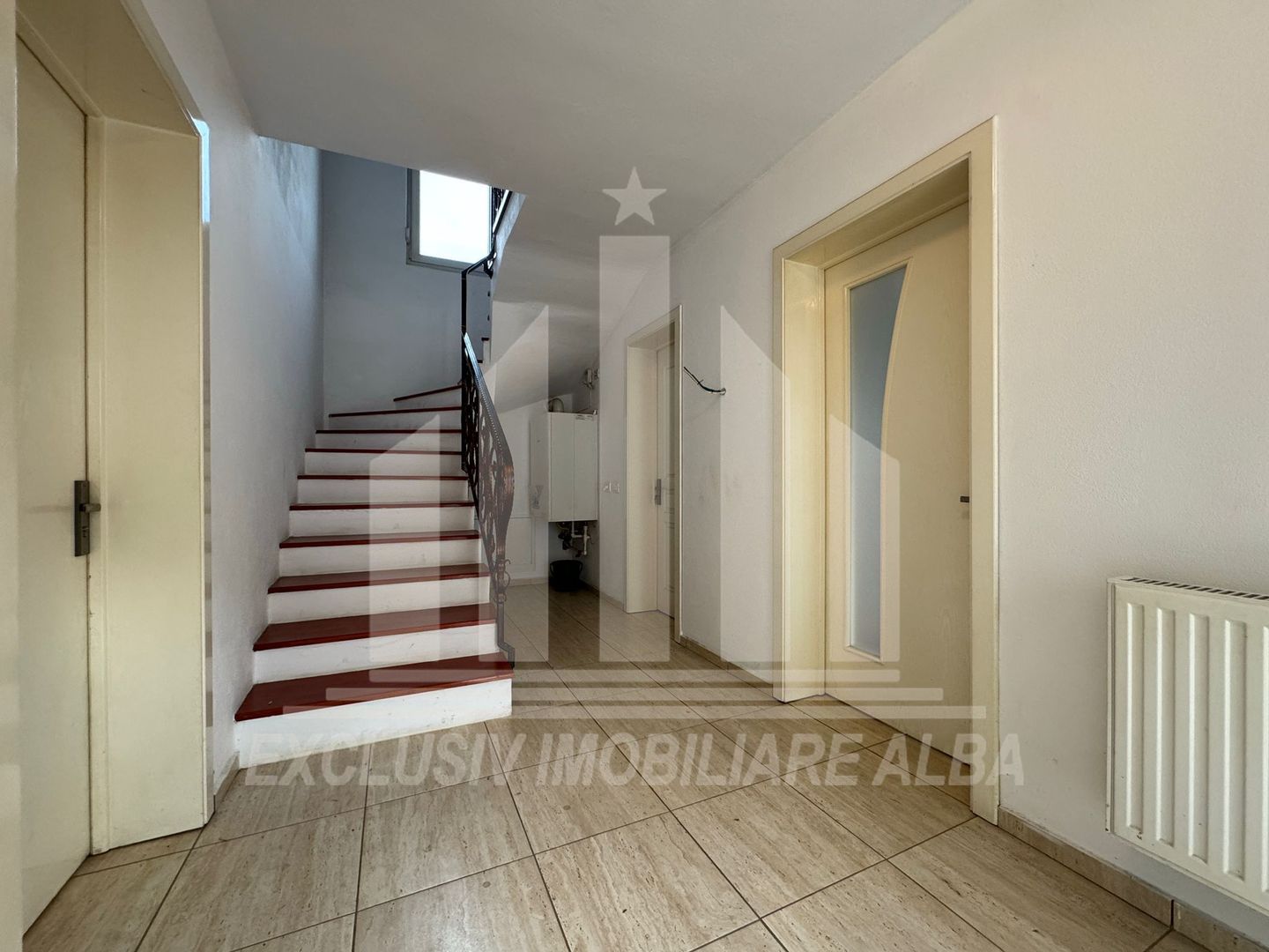 Casa individuala | Spatiu comercial | 306 mp | 415 mp teren | Maieri - Poză 2