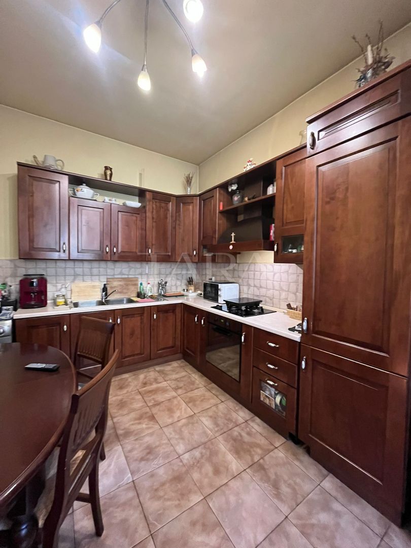 Apartament cu 2 camere de vânzare în zona Ultracentrala. - Poză 1