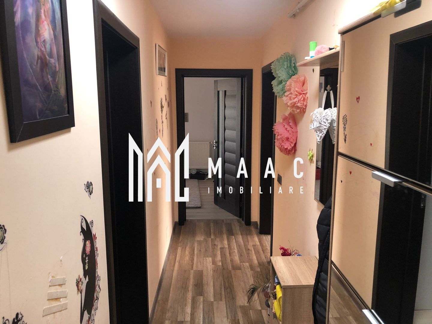 Apartament 3 camere | 2 Balcoane | Parcare | Cisnadie - Poză 4