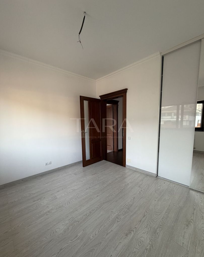 Casă tip duplex, modernizată integral, în zona Terra – Florești. - Poză 2