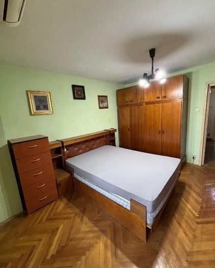 Vânzare Apartament 3 Camere Decomandat Bulevardul Decebal / Piața Alba Iulia - Poză 5