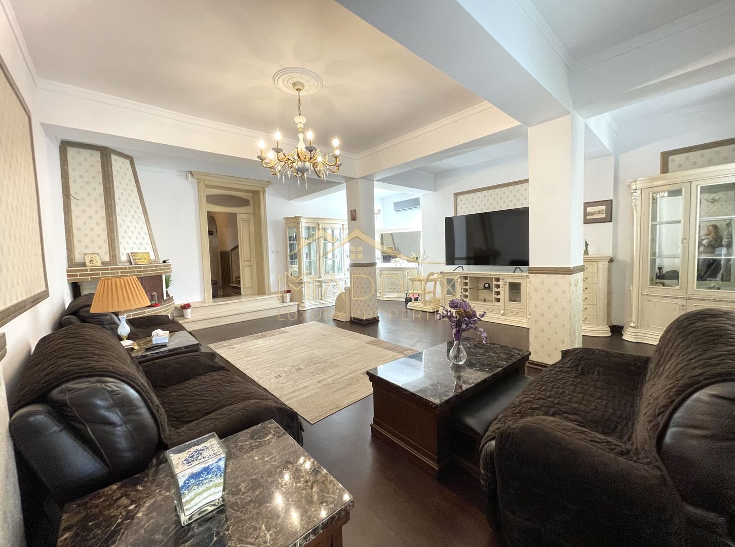 Vila 7 camere**Lake view**Ponton privat**Piscina**Teren 933 MP//Balotesti - Poză 12