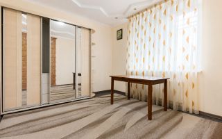 Casă 210 m² cu 5 dormitoare și teren 10 ari – Euroreparație | Drochia, str. Grigore Ureche - Poză 40
