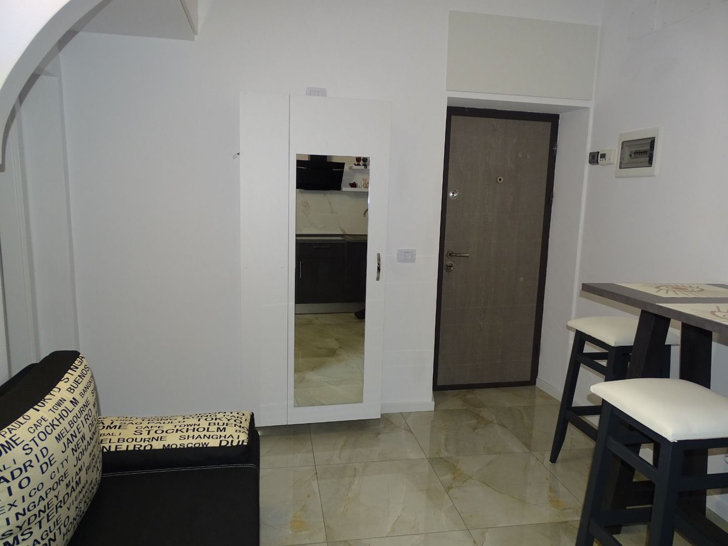 Apartament de închiriat, zonă centrală - Poză 9