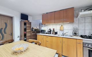 Casa de vanzare in Cetate, zona Parcul Unirii - Poză 3