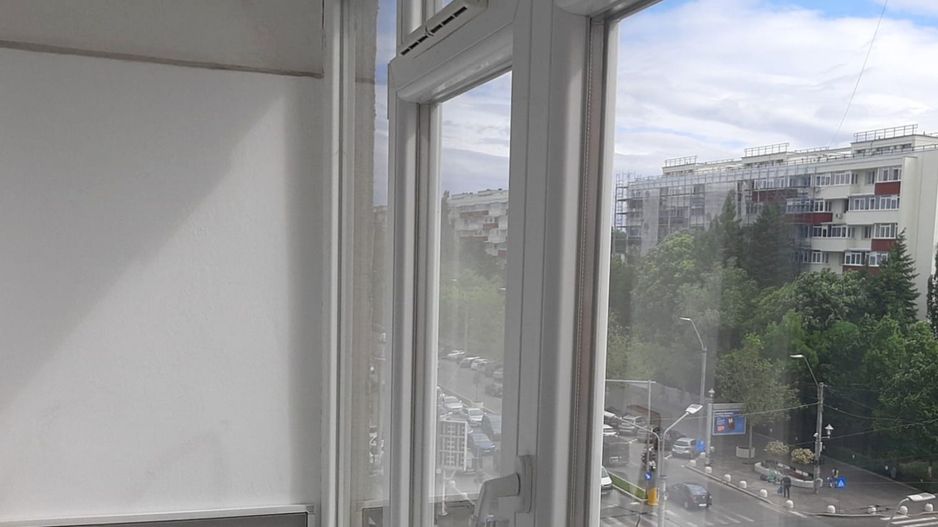APARTAMENT CARE ÎȚI DĂ SENZAȚIA DE ACASĂ DIN PRIMA SECUNDĂ - Poză 3