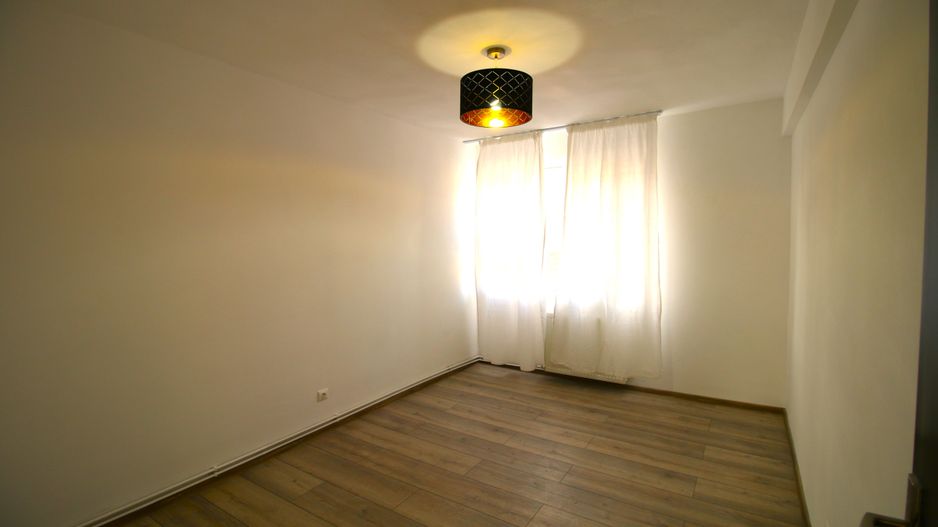 Centru Civic, 2 camere decomandate, etaj 1 - Poză 6