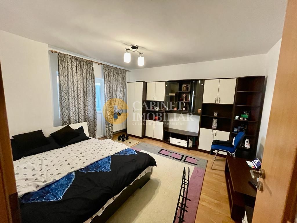 Etaj 1 Apartament 2 Camere Decomandat Bloc Fara Risc 1984 - Poză 1
