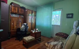 Apartament decomandat 3 camere - zona Torontalului - Poză 13