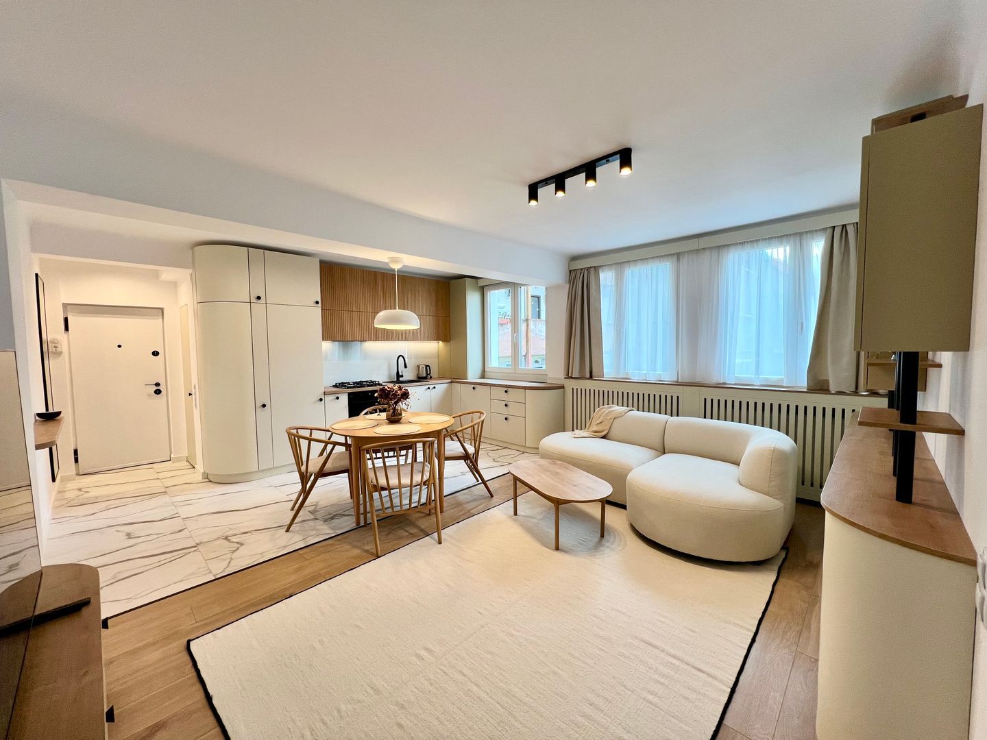 Apartament cu 2 camere de inchiriat | ultrafinisat | Mihai Viteazu - Poză 1