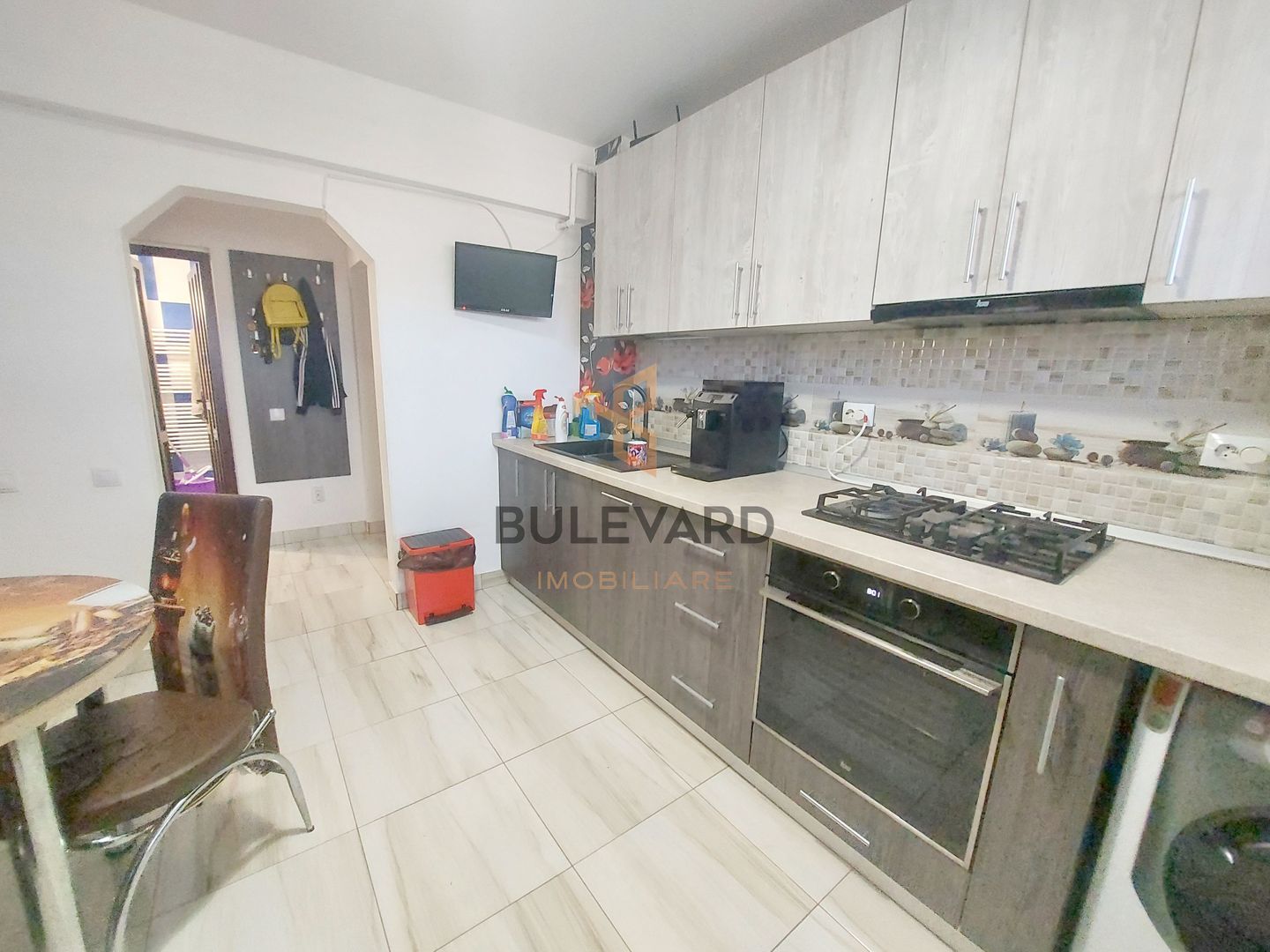 Apartament cu 2 camere decomandate,  zona strazii Profesor Ioan Rusu! - Poză 2