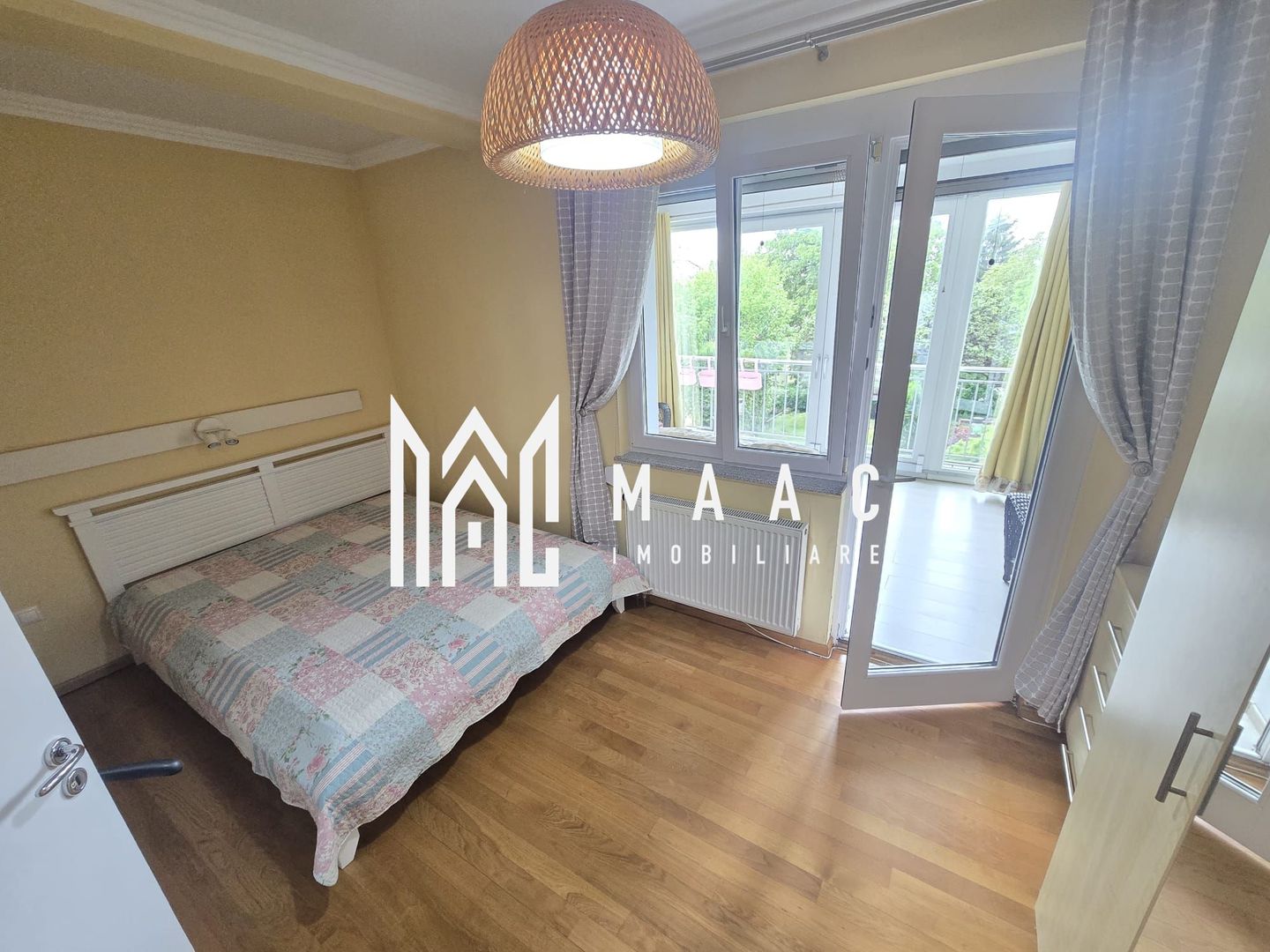Apartament superb cu gradina zona Sub Arini - Poză 10