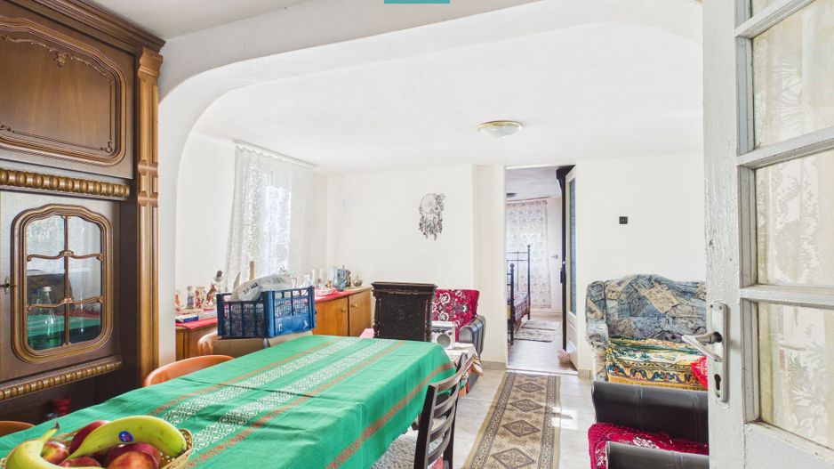 Casă cu 3 camere și teren generos în Drauț - Poză 12