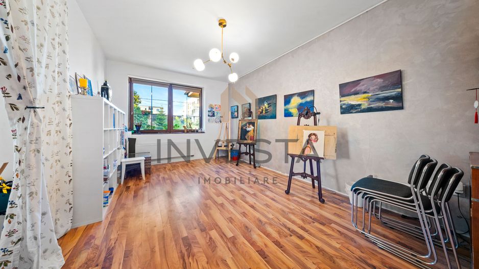 Resedinta impunatoare cu teren generos de 2.012 mp in Buna Ziua! - Poză 4