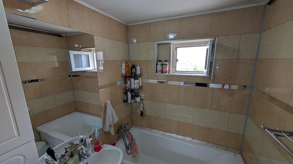 De Vânzare Apartament 4 Camere, Decomandat, 2 Băi, Șoseaua Alexandriei - Poză 15