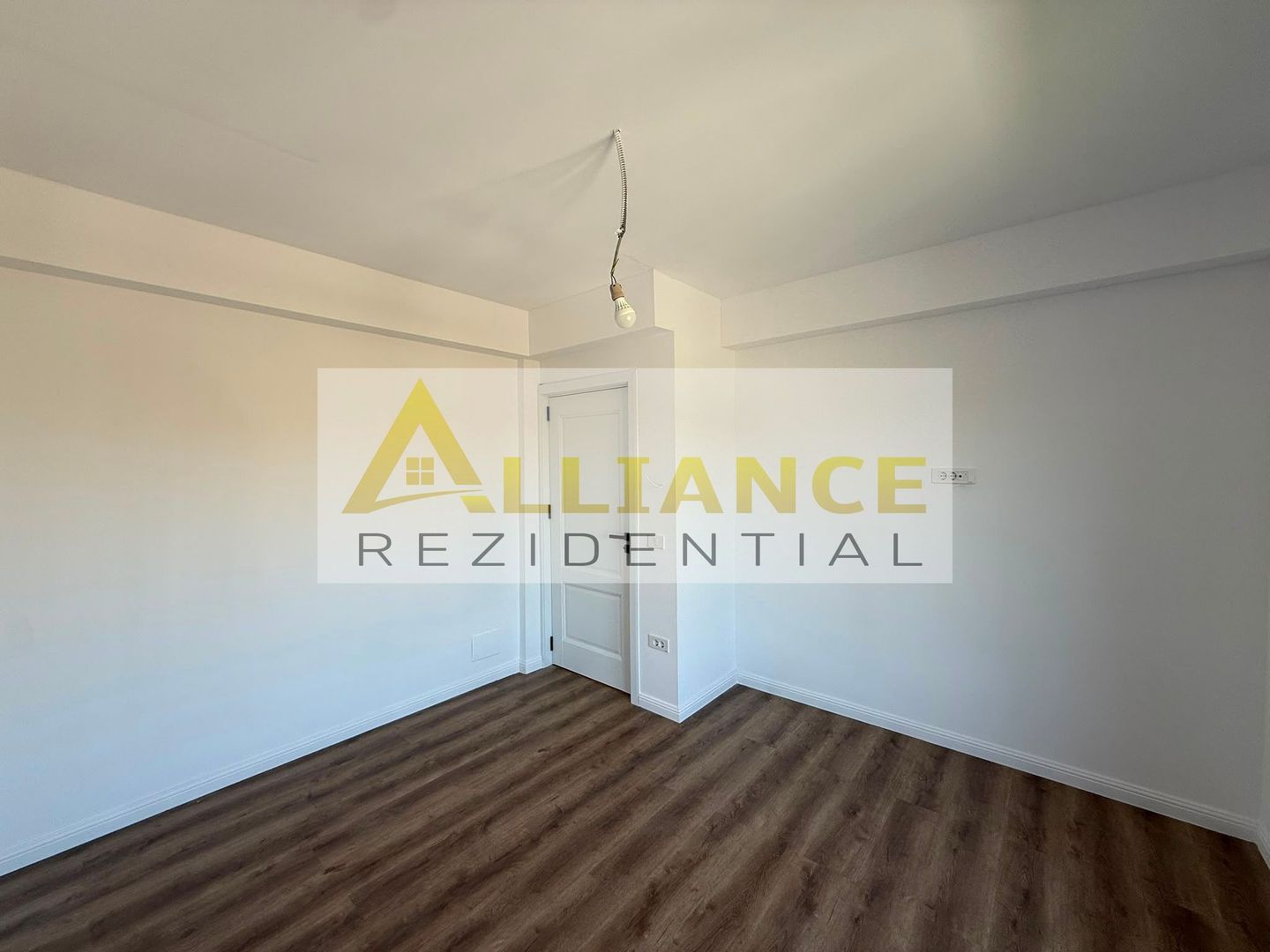 Vila individuala P+1E || 4 camere 3 bai || 355mp teren - Poză 4