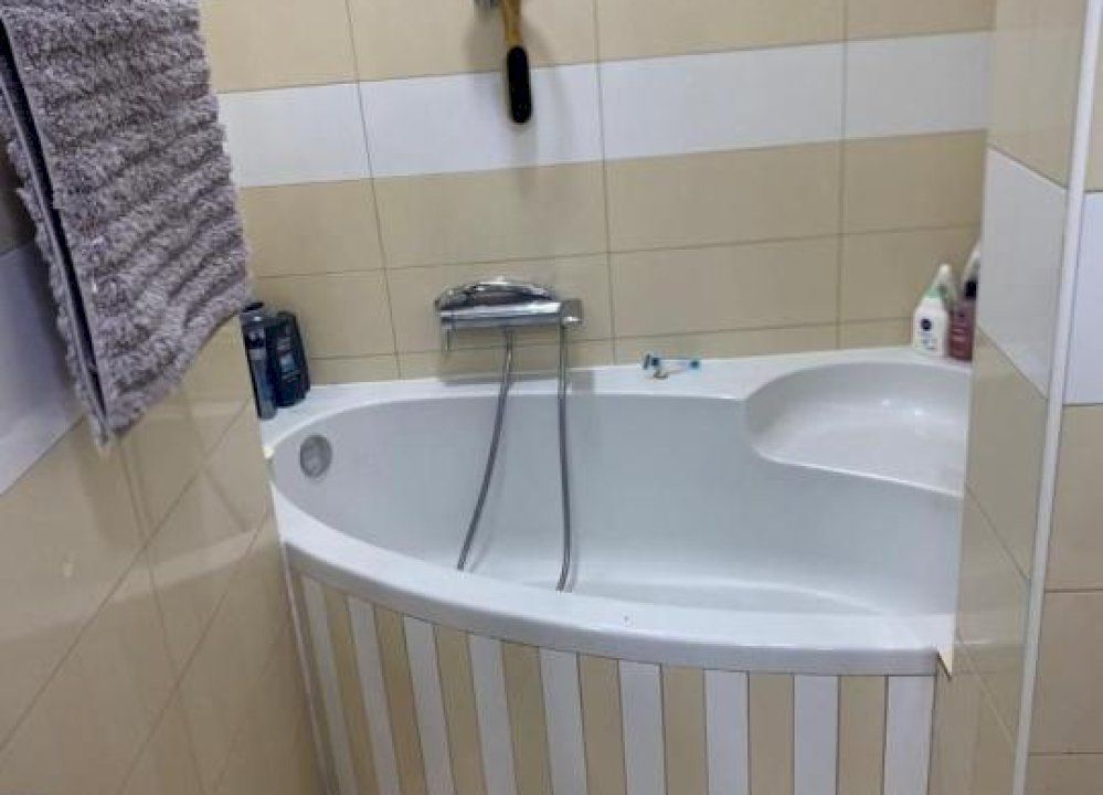 Vanzari Apartament 4 camere de vanzare Veteranilor - Poză 5