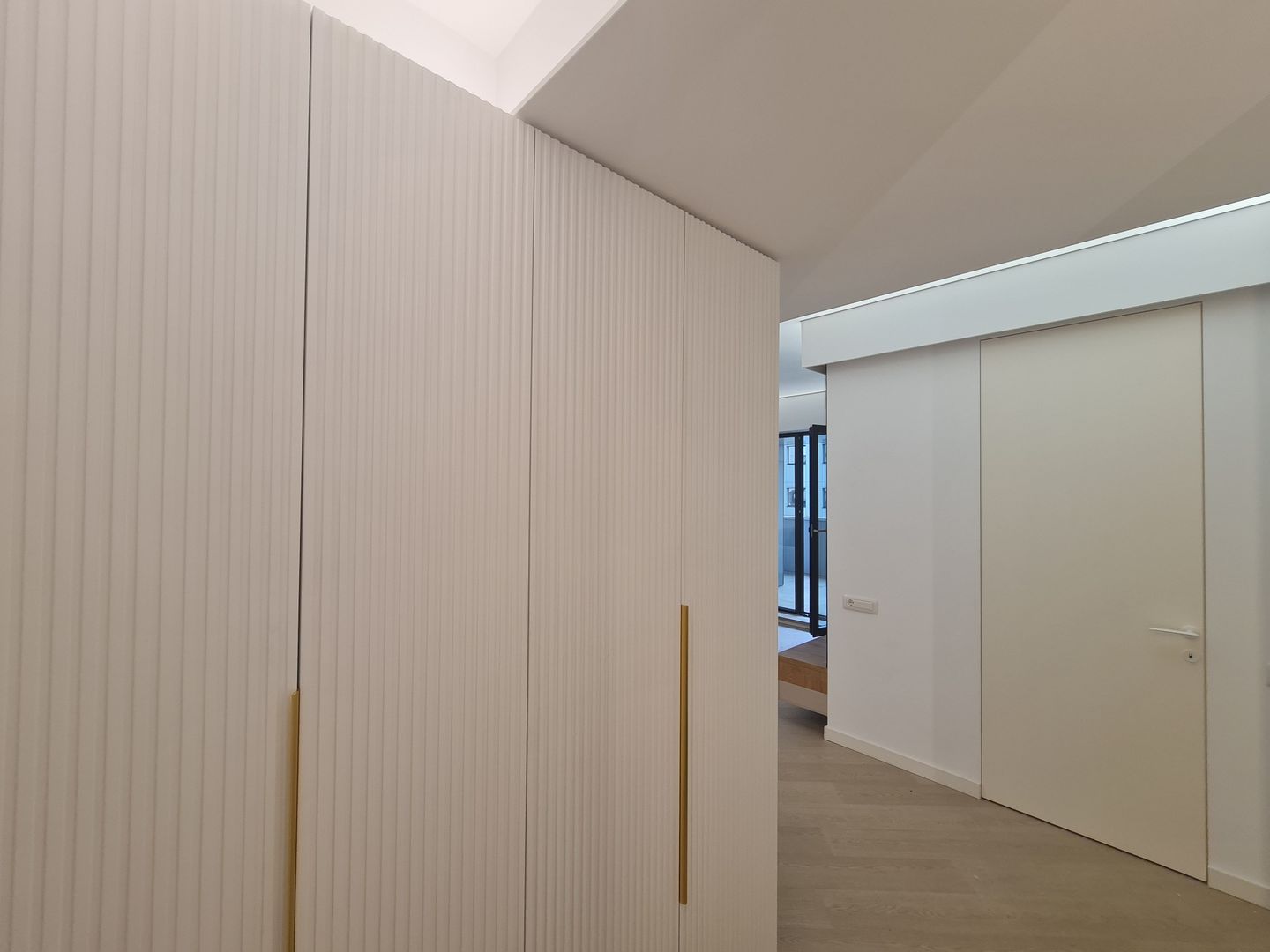 3 camere | Prima inchiriere | Cortina North - Poză 13