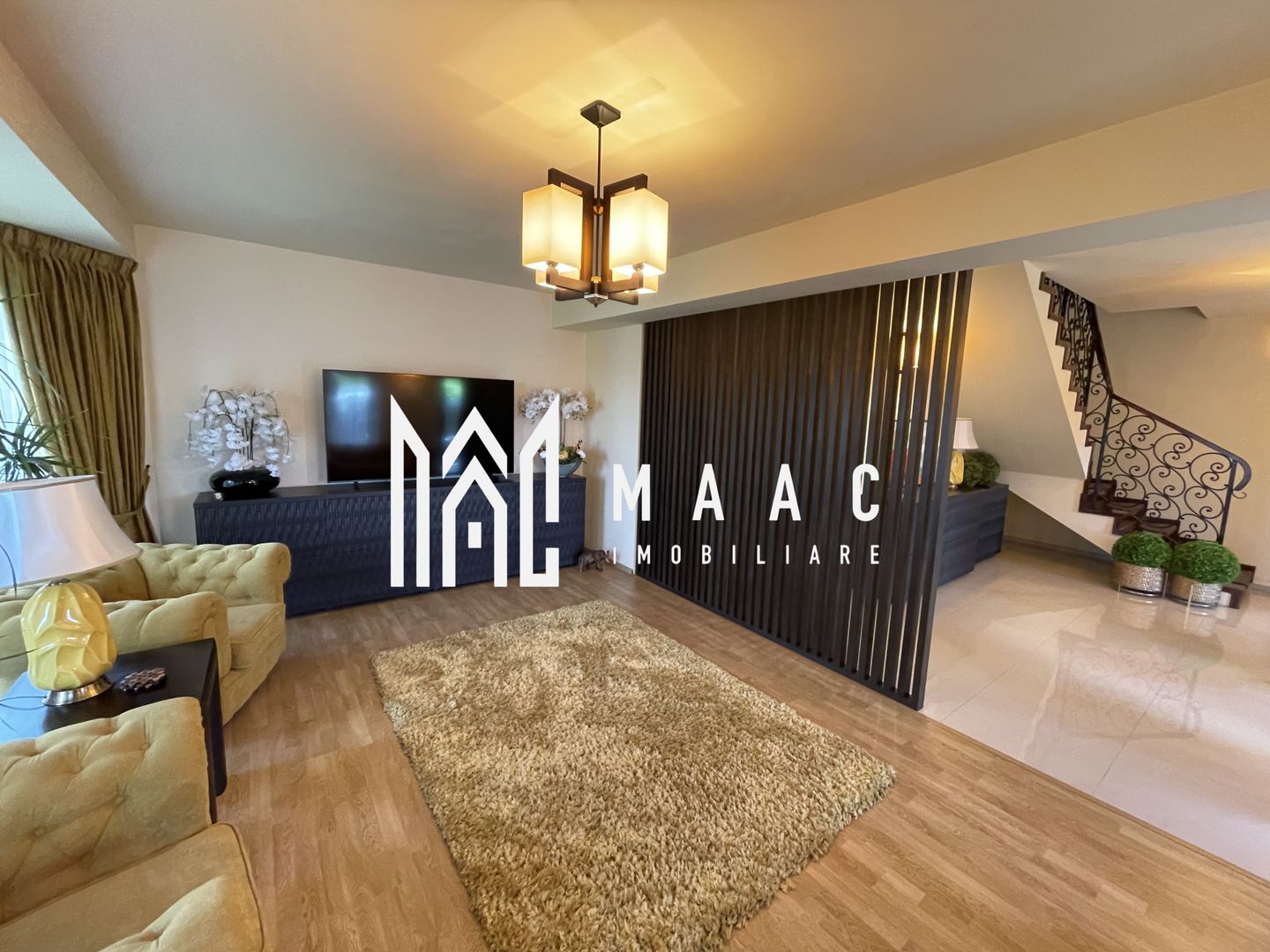 Casă complet mobilată cu teren 407 mp I garaj și foișor I Șura Mare - Poză 1