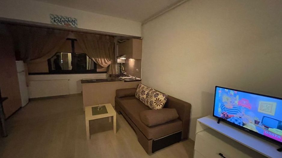 Vand garsoniera mobilata - Poză 1