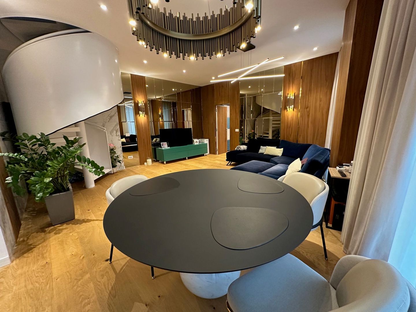 Apartament pe 2 niveluri - Poză 20